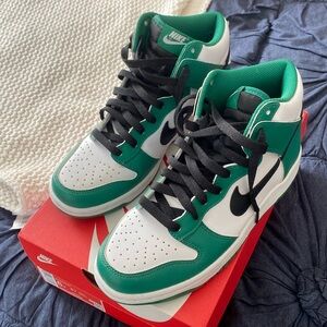 Nike Dunks High